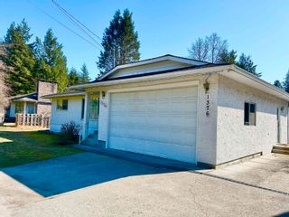 Photo 2: 1376 DEPOT Road in Squamish: Brackendale House for sale in "Brackendale" : MLS®# R2856076