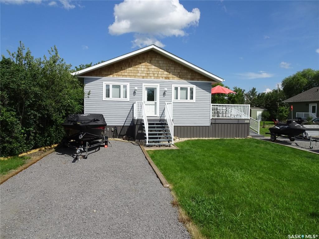 Main Photo: 222 Amy Avenue in Alice Beach: Residential for sale : MLS®# SK846381