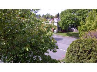 Photo 3: 301 1775 W 11TH Avenue in Vancouver: Fairview VW Condo for sale in "RAVENWOOD" (Vancouver West)  : MLS®# V951345