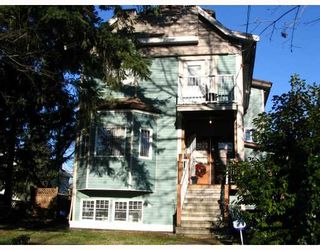 Photo 2: 2393 W 6TH AV in : Kitsilano House for sale : MLS®# V679772