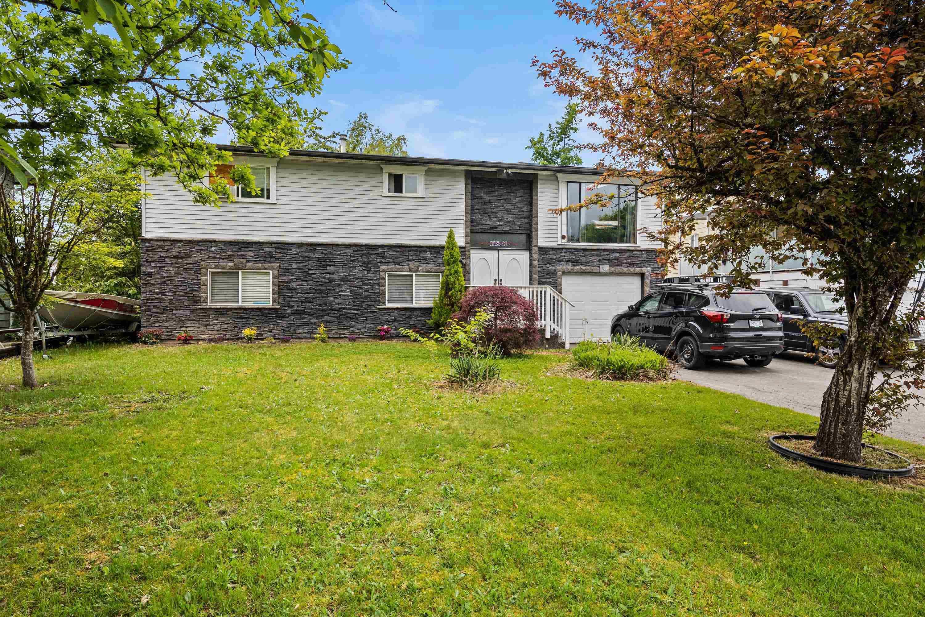 Main Photo: 11841 GEE Street in Maple Ridge: East Central House for sale : MLS®# R2780653
