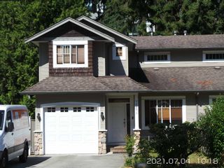 Main Photo: 728A DOGWOOD Street in Coquitlam: Coquitlam West 1/2 Duplex for sale : MLS®# R2602491