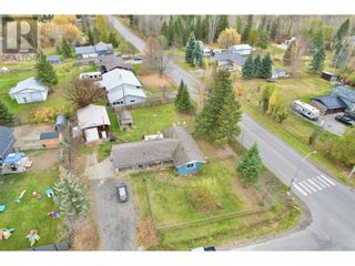 Photo 3: 1392 SAM TOY AVENUE in Quesnel: House for sale : MLS®# R2825526