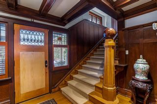 Photo 7: 1030 St. Charles St in Victoria: Vi Rockland House for sale : MLS®# 951729
