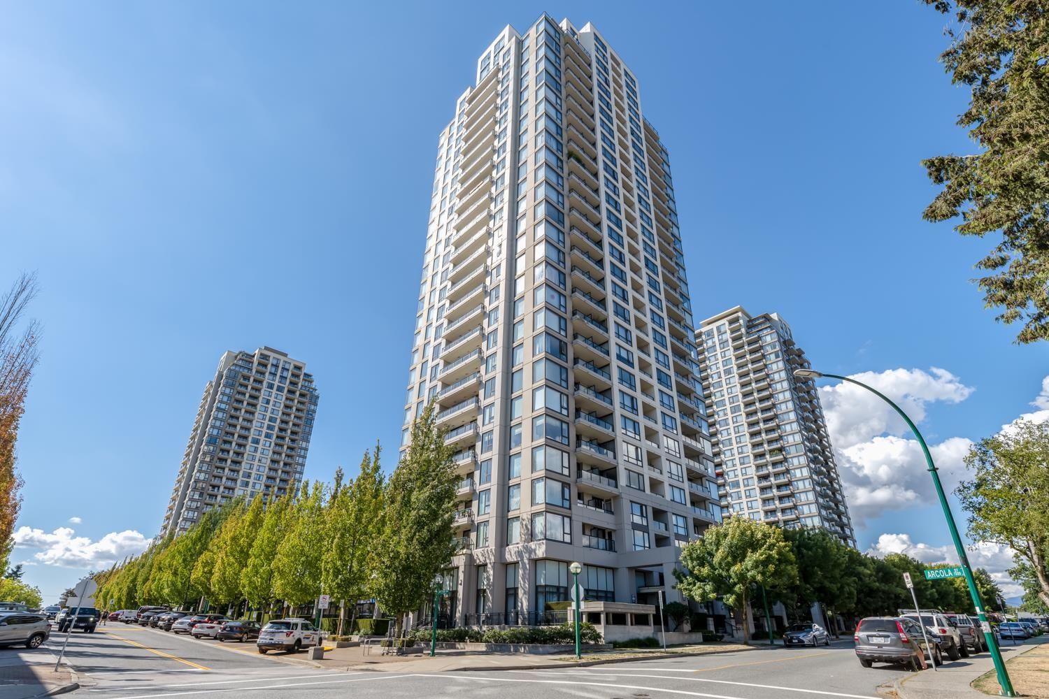 Main Photo: 2002 7063 HALL Avenue in Burnaby: Highgate Condo for sale (Burnaby South)  : MLS®# R2809505