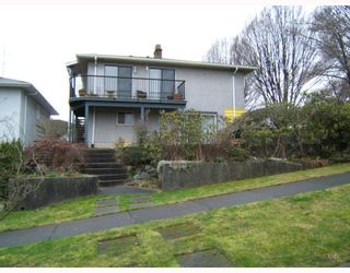 Photo 9: 4770 DUCHESS Street in Vancouver: Collingwood VE House for sale in "COLLINGWOOD" (Vancouver East)  : MLS®# V809813