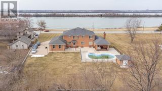 Photo 5: 883 FRONT ROAD South in Amherstburg: House for sale : MLS®# 23023136