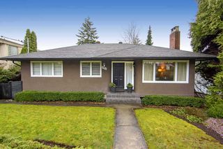 Photo 1: 4264 WINNIFRED Street in Burnaby: South Slope House for sale (Burnaby South)  : MLS®# R2148531