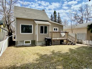 Photo 1: 1416 E Avenue North in Saskatoon: Mayfair Residential for sale : MLS®# SK920926
