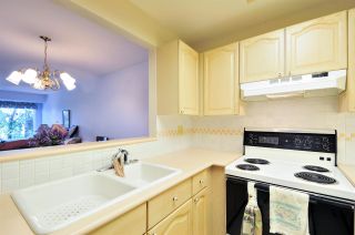 Photo 4: 314 6707 SOUTHPOINT Drive in Burnaby: South Slope Condo for sale in "MISSION WOODS" (Burnaby South)  : MLS®# R2201972