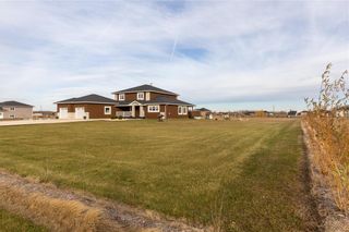 Photo 3: 35 Grace Lane in Mitchell: House for sale : MLS®# 202310240