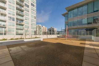 Photo 22: 305 112 E 13TH Street in North Vancouver: Central Lonsdale Condo for sale in "CENTREVIEW" : MLS®# R2535152