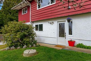 Photo 2: 6550 Throup Rd in Sooke: Sk Broomhill House for sale : MLS®# 959653