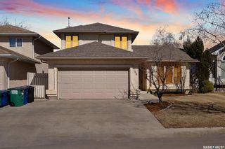 Photo 1: 146 McFarland Place in Saskatoon: Arbor Creek Residential for sale : MLS®# SK965845