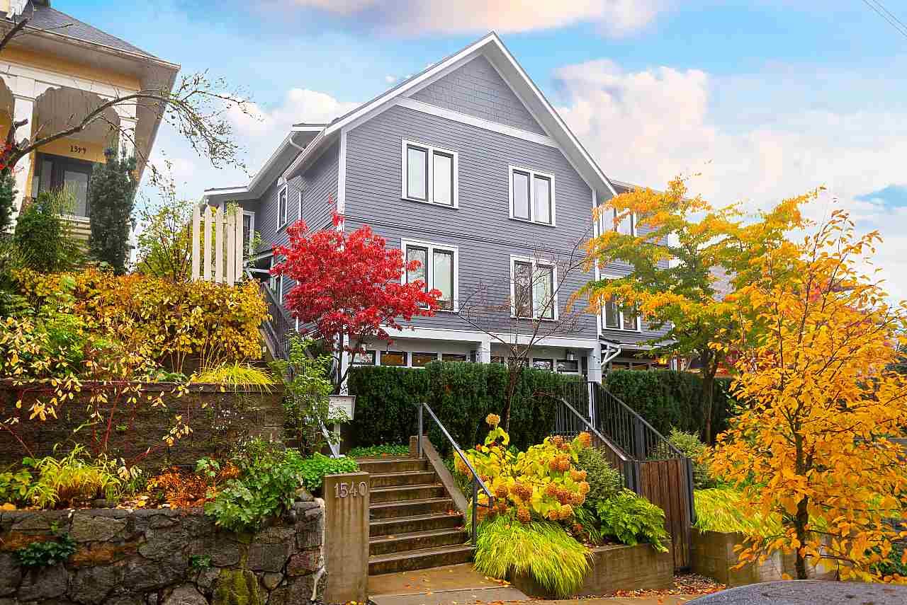 Main Photo: 7 1540 GRANT STREET in : Grandview Woodland Townhouse for sale (Vancouver East)  : MLS®# R2515360