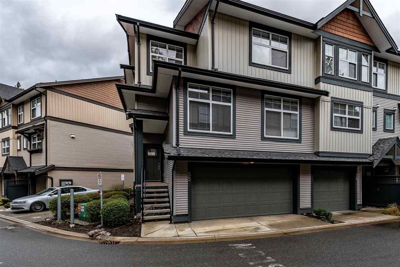 Main Photo: 55 6123 138 Street in Surrey: Sullivan Station Townhouse for sale in "PANORAMA WOODS" : MLS®# R2430750