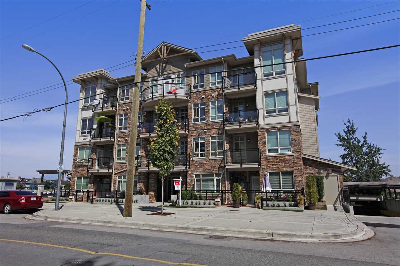 Main Photo: 403 20861 83 AVENUE in : Willoughby Heights Condo for sale : MLS®# R2096166