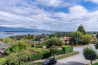 Photo 38: 4600 BELLEVUE Drive in Vancouver: Point Grey House for sale (Vancouver West)  : MLS®# R2813599