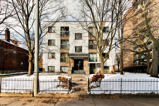 Photo 3: 2 Laxton Avenue in Toronto: South Parkdale House (Other) for sale (Toronto W01)  : MLS®# W5833281
