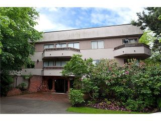 Photo 13: 301 2190 W 8TH Avenue in Vancouver: Kitsilano Condo for sale in "Westwood Villa" (Vancouver West)  : MLS®# R2162145