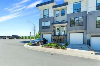 Photo 3: 13 36130 WATERLEAF Place in Abbotsford: Abbotsford East Townhouse for sale in "Vantage South" : MLS®# R2592250