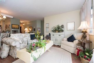 Photo 3: 101 7070 West Saanich Rd in BRENTWOOD BAY: CS Brentwood Bay Condo for sale (Central Saanich)  : MLS®# 784095