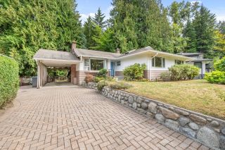 Photo 2: 4352 ARUNDEL Road in North Vancouver: Forest Hills NV House for sale : MLS®# R2815431