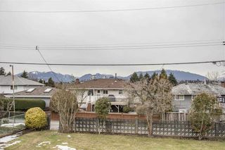 Photo 11: 5735 LAUREL Street in Burnaby: Central BN House for sale (Burnaby North)  : MLS®# R2343643