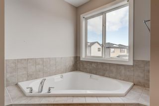 Photo 18: 11 Everhollow Crescent SW in Calgary: Evergreen Detached for sale : MLS®# A1062355