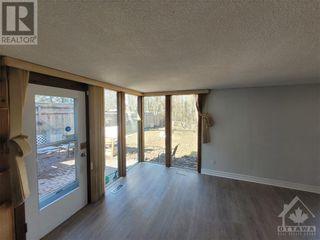 Photo 9: 2952 PRINCE OF WALES DRIVE in Ottawa: House for sale : MLS®# 1374147