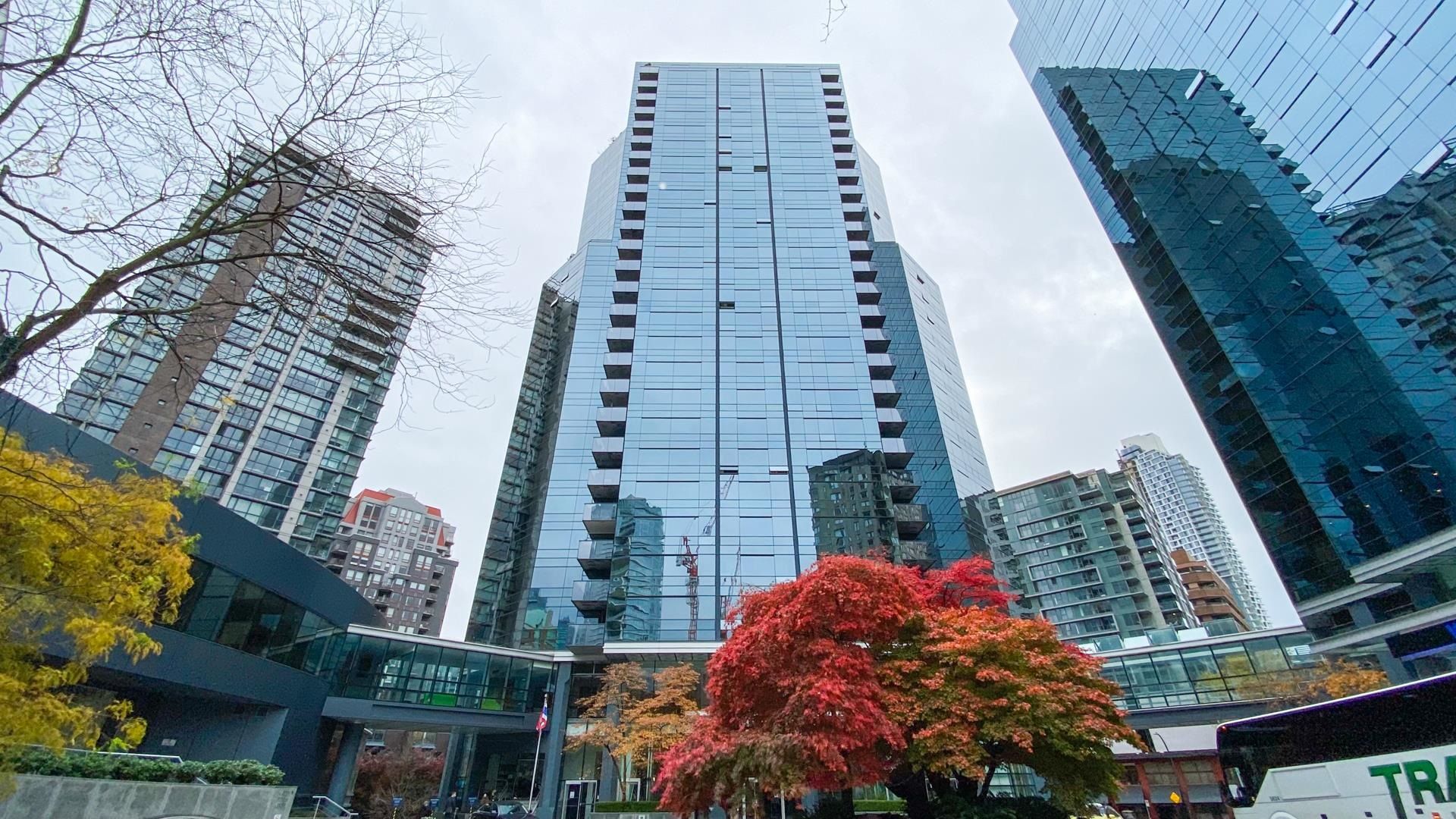 Main Photo: 1708 1050 BURRARD Street in Vancouver: Downtown VW Condo for sale in "Wall Centre" (Vancouver West)  : MLS®# R2629289