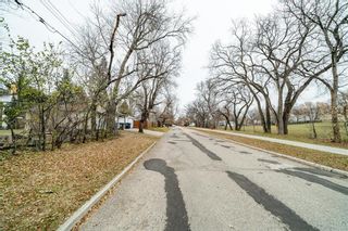 Photo 34: 18 BALLARD Crescent in Winnipeg: West Kildonan Residential for sale (4D)  : MLS®# 202226250