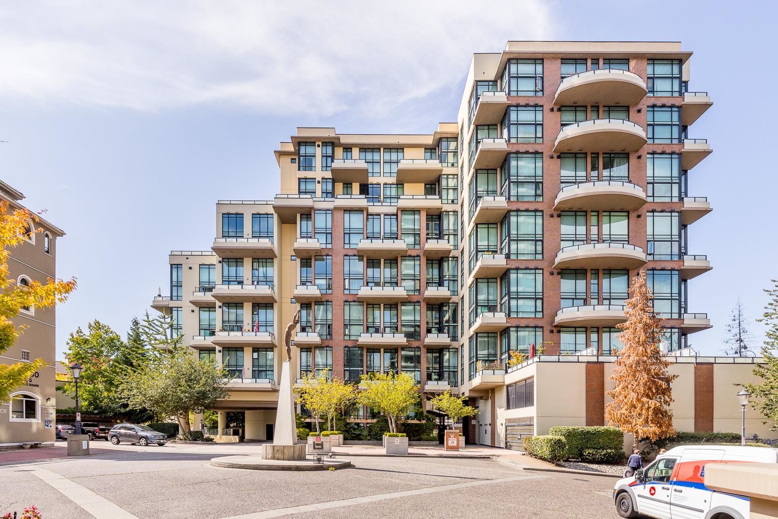 Main Photo: 203 10 RENAISSANCE Square in New Westminster: Quay Condo for sale : MLS®# R2813235