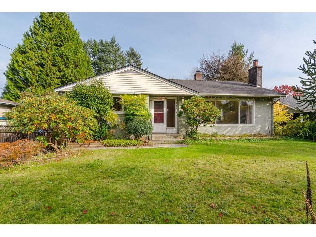 Main Photo: 11690 CARR Street in Maple Ridge: West Central House for sale : MLS®# R2414799