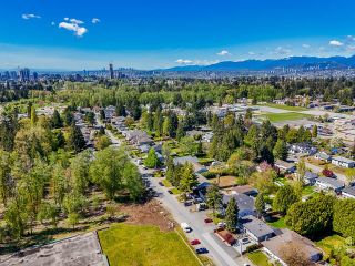 Photo 7: 14593 105A Avenue in Surrey: Guildford House for sale (North Surrey)  : MLS®# R2878181