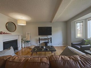 Photo 6: 11 Richelieu Court SW in Calgary: Lincoln Park Row/Townhouse for sale : MLS®# A2006199