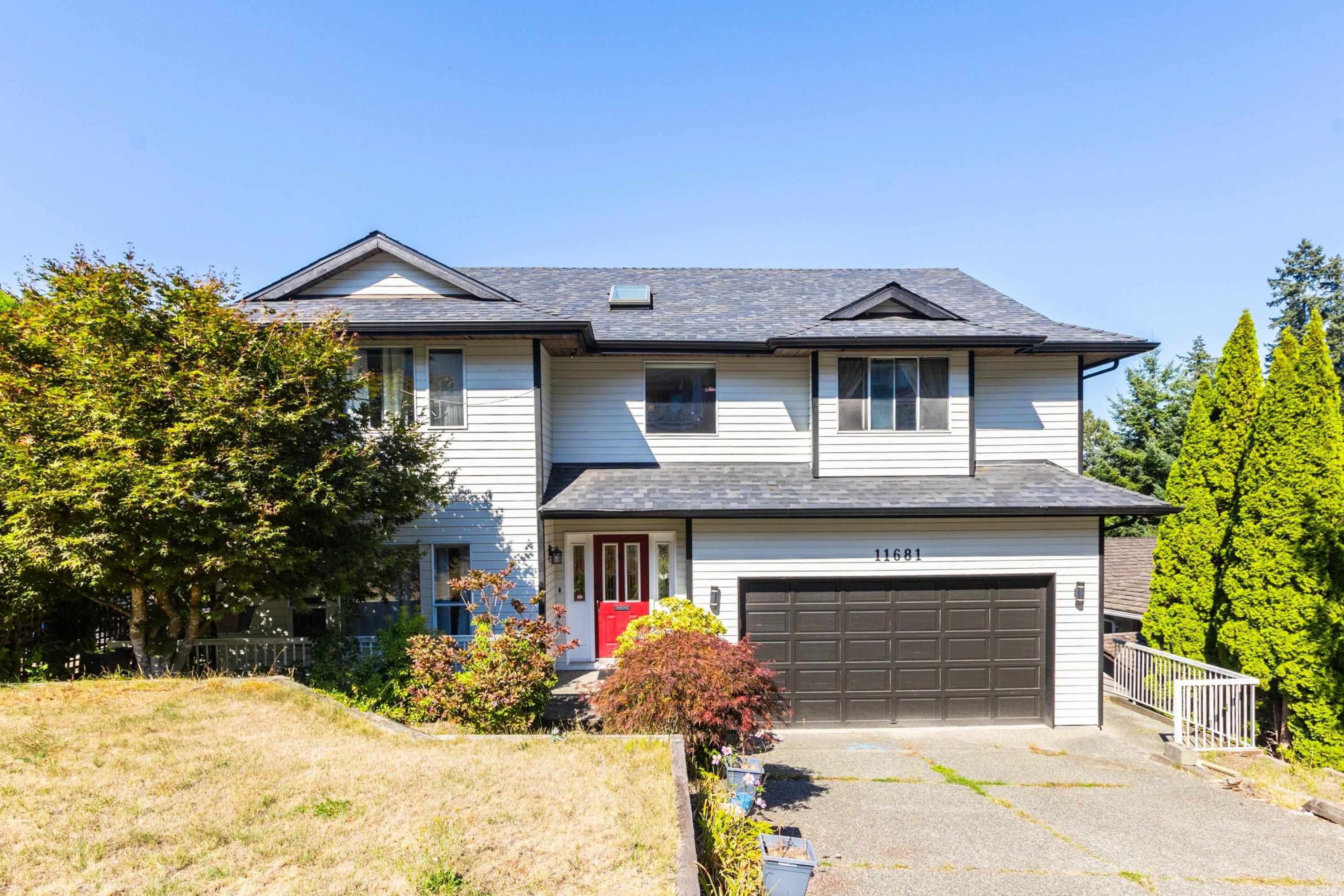 Main Photo: 11681 99 A Avenue in Surrey: Royal Heights House for sale (North Surrey)  : MLS®# R2830290