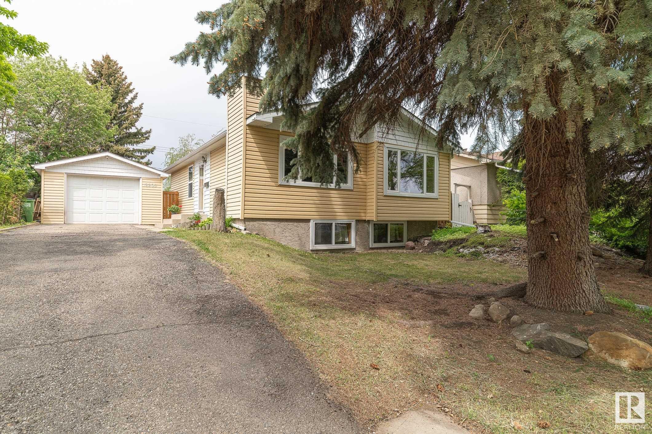 Main Photo: 12208 43 Street in Edmonton: Zone 23 House for sale : MLS®# E4298490