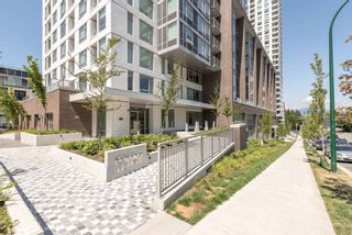 Photo 11: 1008 5665 BOUNDARY Road in Vancouver: Collingwood VE Condo for sale in "Wall Centre Central Park" (Vancouver East)  : MLS®# R2481202