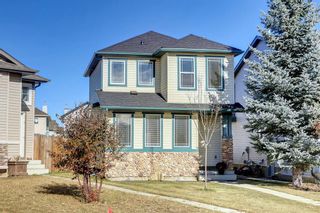 Photo 2: 304 Eversyde Circle SW in Calgary: Evergreen Detached for sale : MLS®# A1156369
