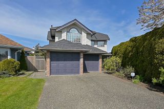 Photo 1: 4695 KENSINGTON Place in Delta: Holly House for sale (Ladner)  : MLS®# R2685417