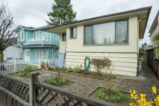 Photo 2: 3556 KNIGHT Street in Vancouver: Knight House for sale (Vancouver East)  : MLS®# R2042829