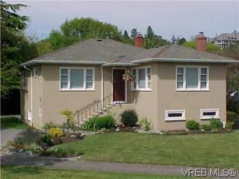 Main Photo: 1342 Thurlow Rd in VICTORIA: Vi Fairfield West House for sale (Victoria)  : MLS®# 504956