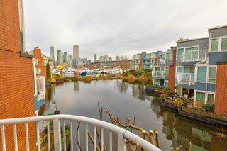 Photo 21: 1587 MARINER Walk in Vancouver: False Creek Townhouse for sale in "The Lagoons" (Vancouver West)  : MLS®# R2750936