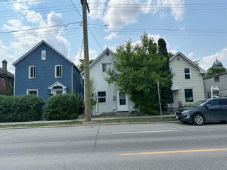 Photo 2: 569 Des Meurons Street in Winnipeg: St Boniface Residential for sale (2A)  : MLS®# 202318836