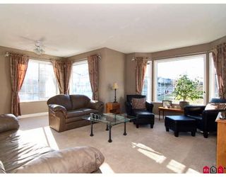 Photo 4: 8842 213A Place in Langley: Walnut Grove House for sale : MLS®# F2802003