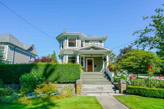 Photo 1: 401 QUEENS Avenue in New Westminster: Queens Park House for sale : MLS®# R2487780