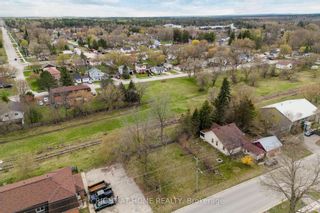 Photo 4: 96 King Street in Essa: Angus Property for sale : MLS®# N6035800
