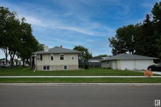 Photo 2: 12103 91 Street in Edmonton: Zone 05 House for sale : MLS®# E4300229