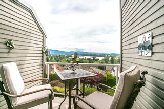 Photo 3: 117 1140 CASTLE Crescent in Port Coquitlam: Citadel PQ Townhouse for sale in "THE UPLANDS" : MLS®# R2083351
